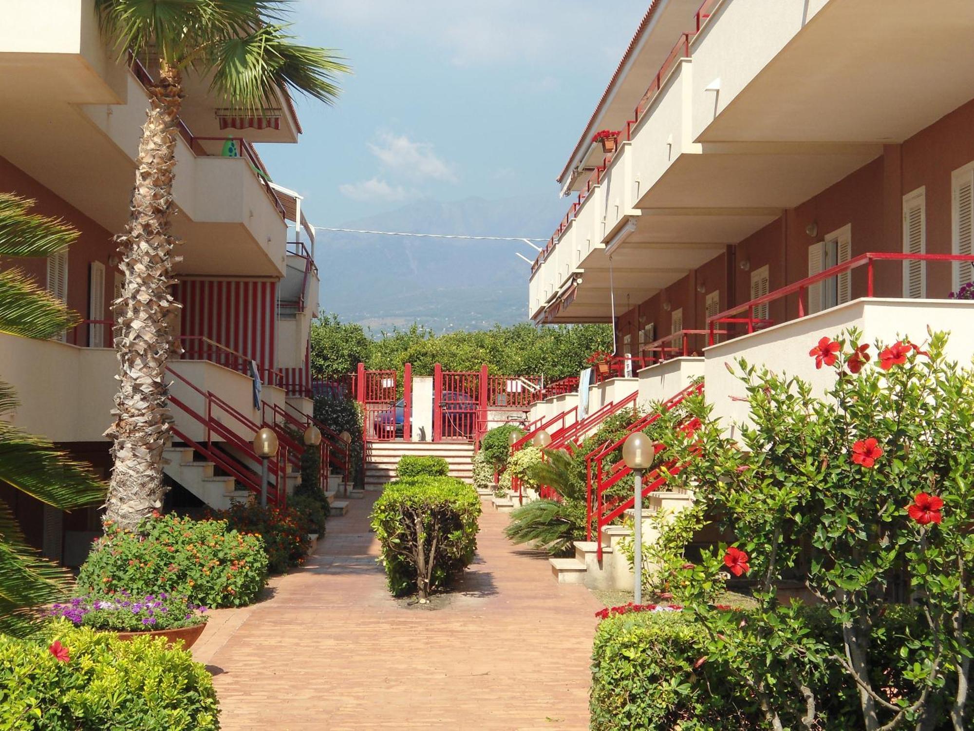 Aquamarine Home Riposto ภายนอก รูปภาพ